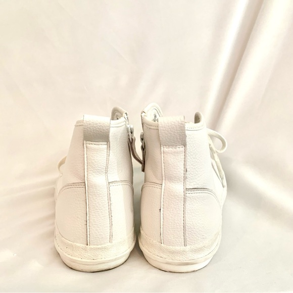 Clark’s size 9 Roxby Hi White lace up leather high top sneakers with side zip - Picture 4 of 7